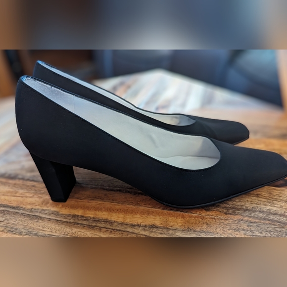 Nina Black pumps with block heel size 6.5 - Picture 1 of 3